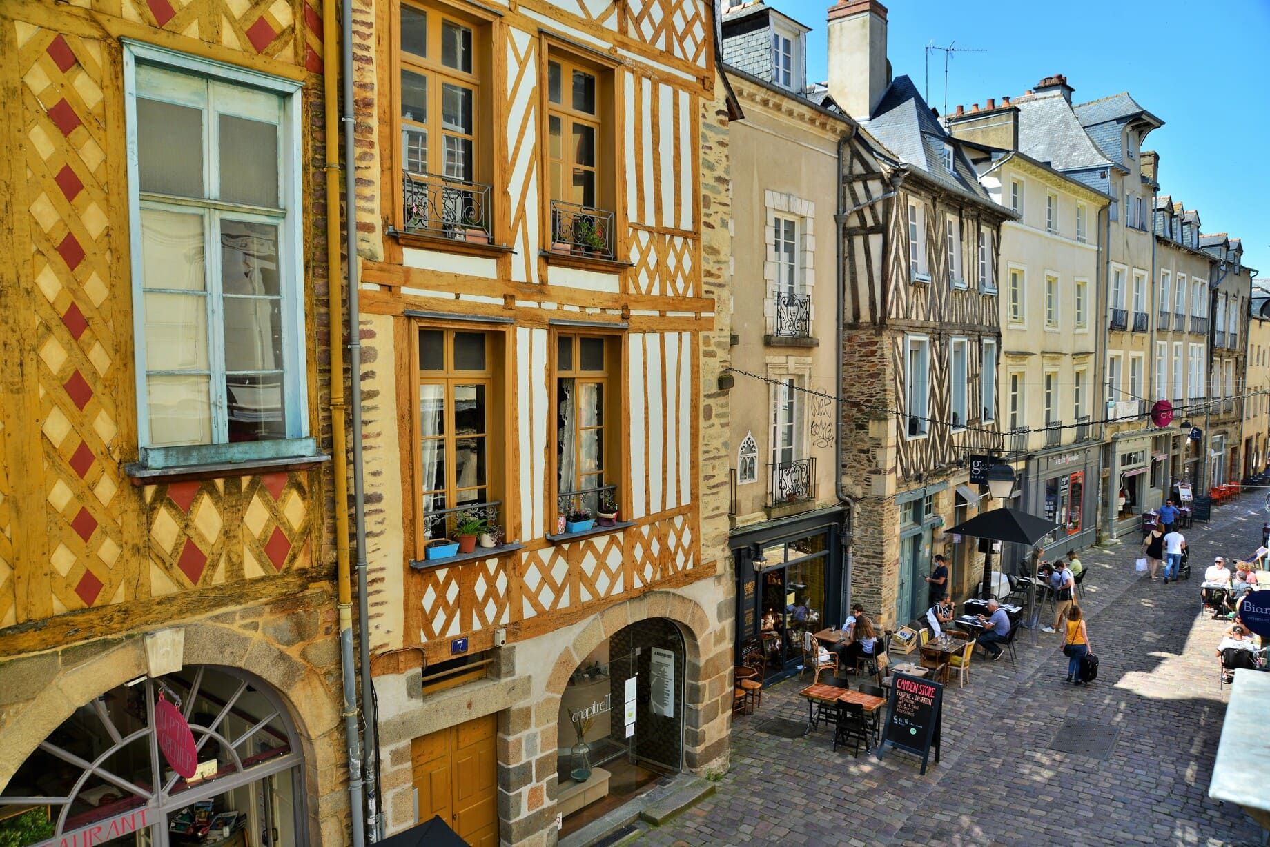 レンヌ　木組みの家