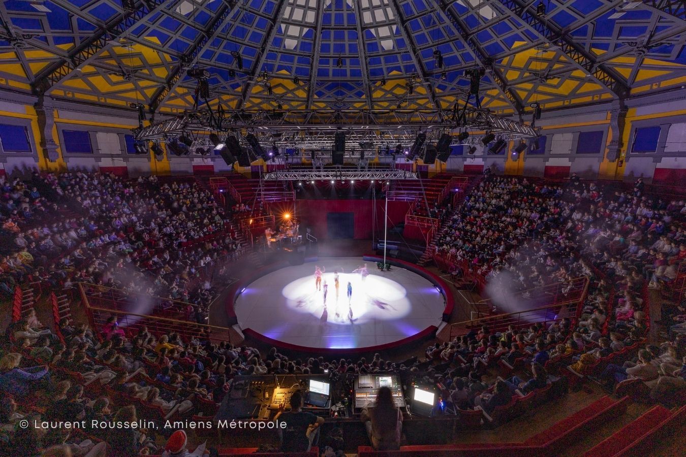 シルク・ジュール・ヴェルヌ Cirque Jules Verne