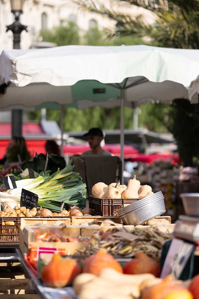 リベラシオン市場（Marché de la Libération）